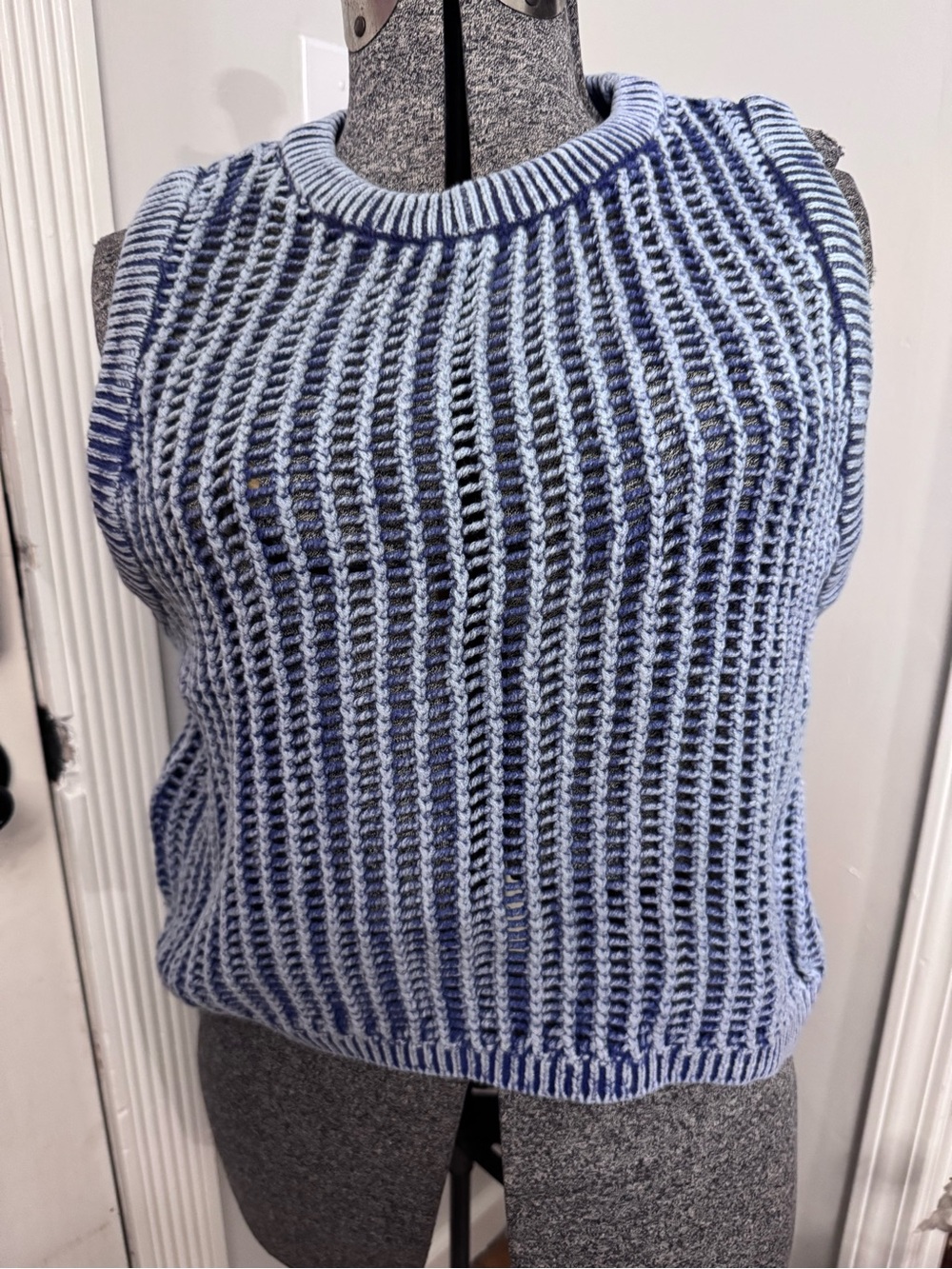 Women’s Zenana Faded Blue Sleeveless Sweater Vest Medium